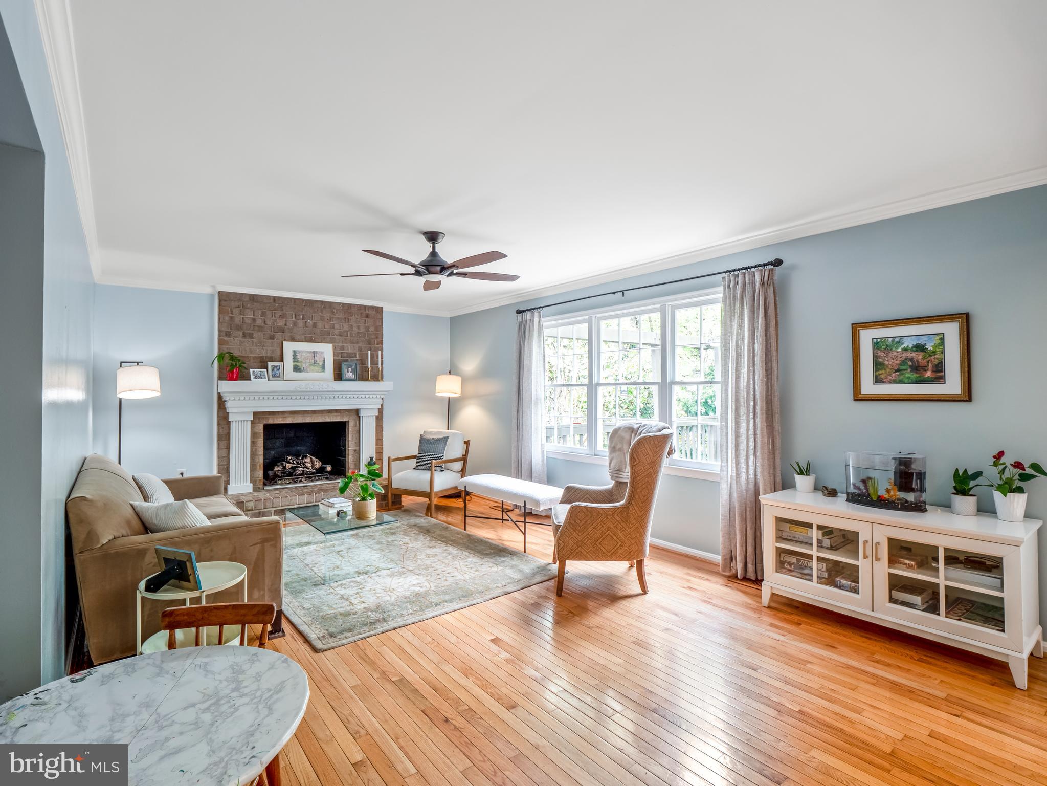 6396 Phillip Court Springfield, VA 22152 - Photo 4 of 30 Gallery Image 4
