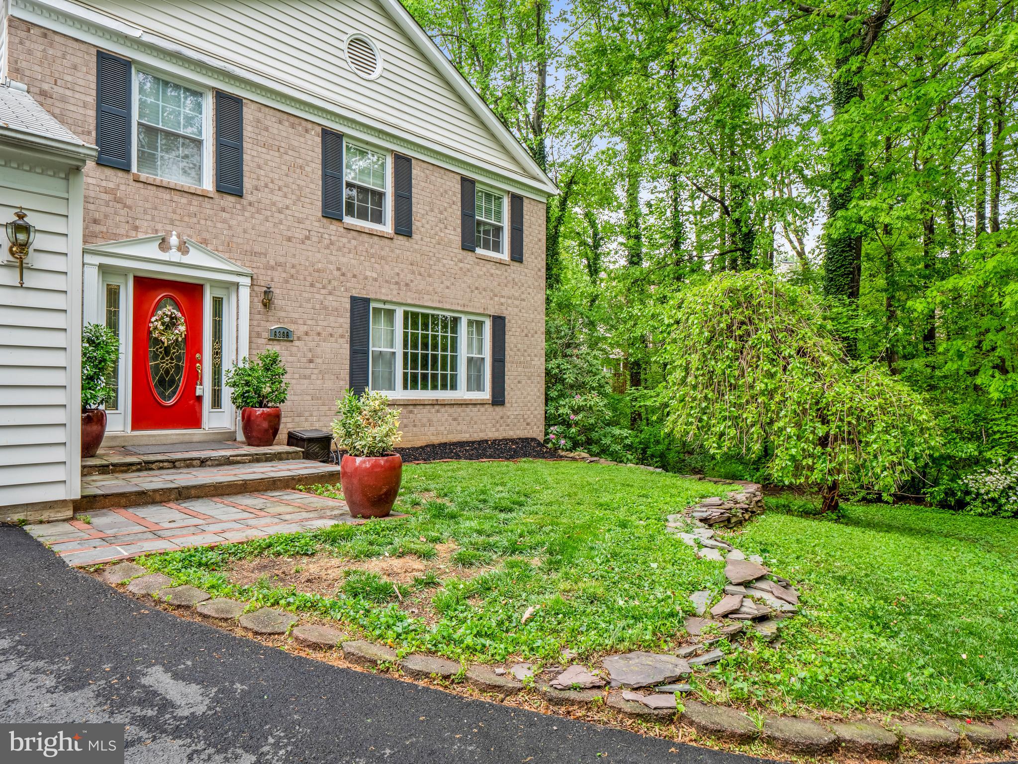 6396 Phillip Court Springfield, VA 22152 - Photo 7 of 30 Gallery Image 7