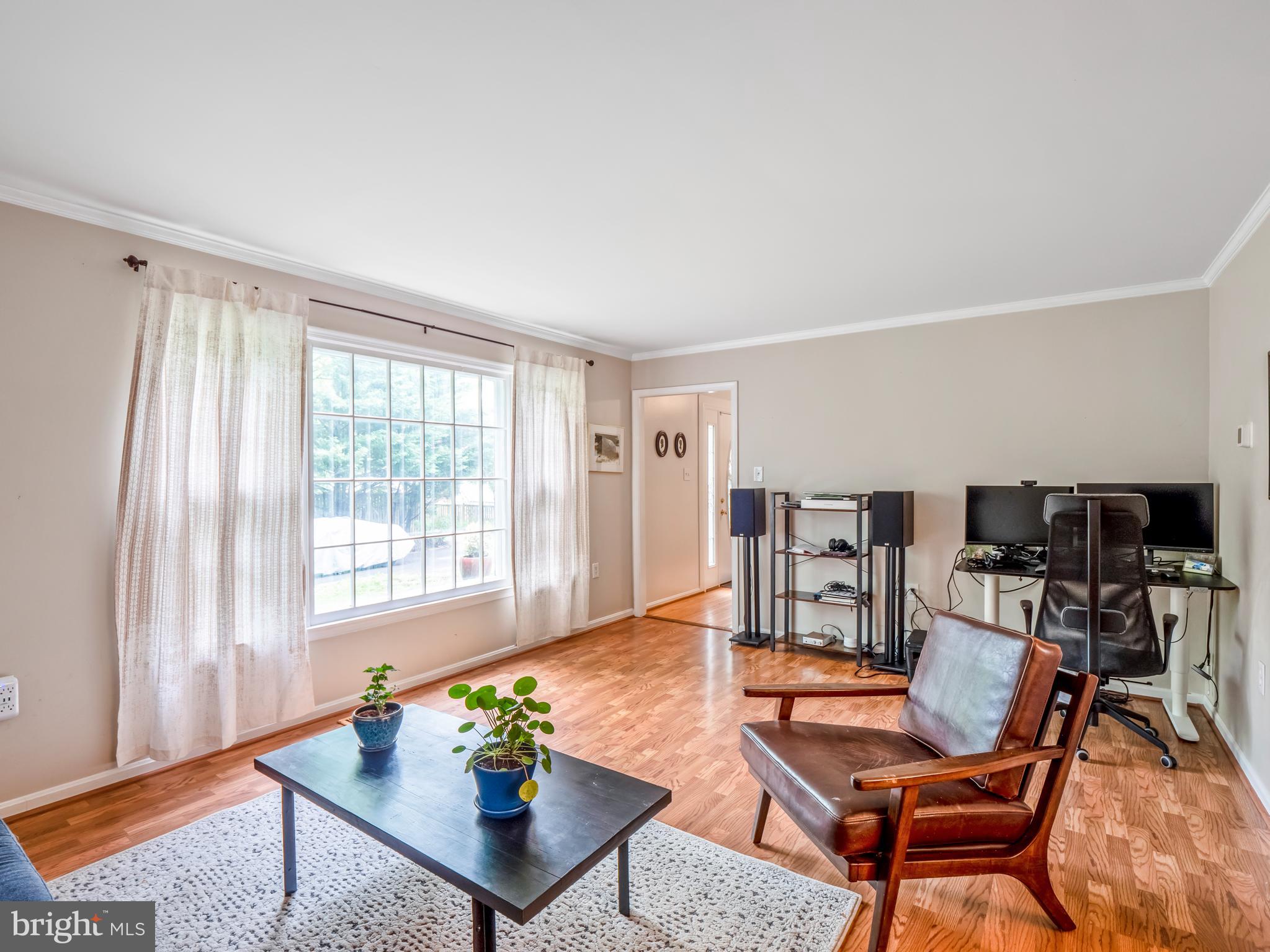 6396 Phillip Court Springfield, VA 22152 - Photo 8 of 30 Gallery Image 8