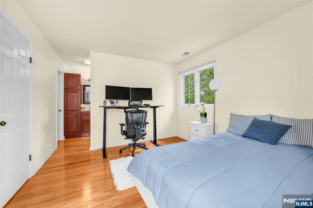 15 Nuthatcher Court Wayne, NJ 07470 - Photo 22 of 34