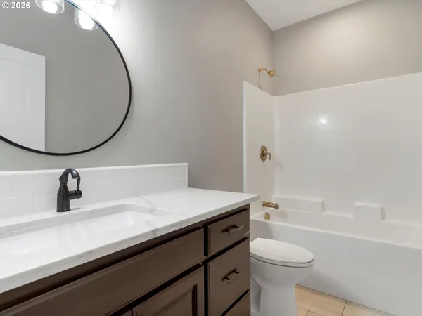 $399,900 | 355 Southeast Juniper Street, Mill City, OR 97360