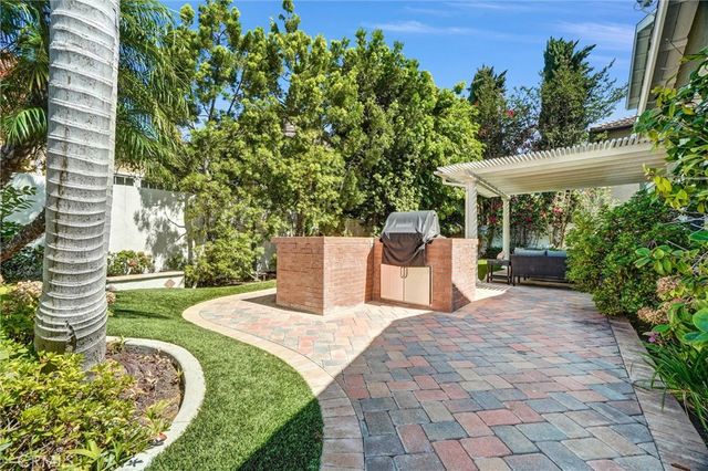 $2,080,000 | 1907 West Meadowbrook Drive, Santa Ana, CA 92704