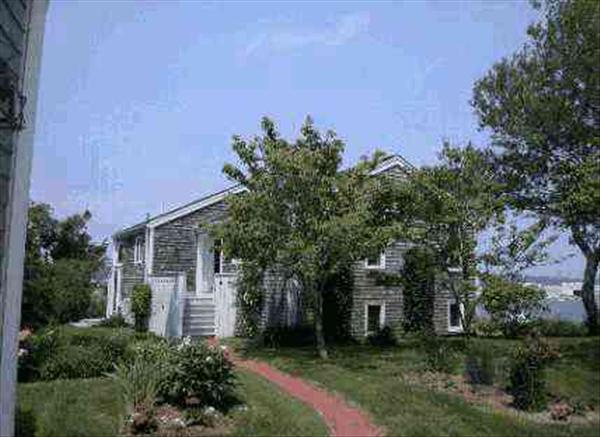 182 Hines Point Road Vineyard Haven, MA 02568 - Photo 2 of 2 http://d1qzqeyxiitrap.cloudfront.net/photos/10559/600/37206e3e.jpg