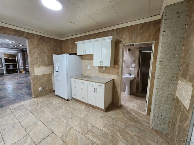 $139,900 | 110-12 Lacy Place, Syracuse, NY 13208