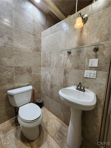 $139,900 | 110-12 Lacy Place, Syracuse, NY 13208