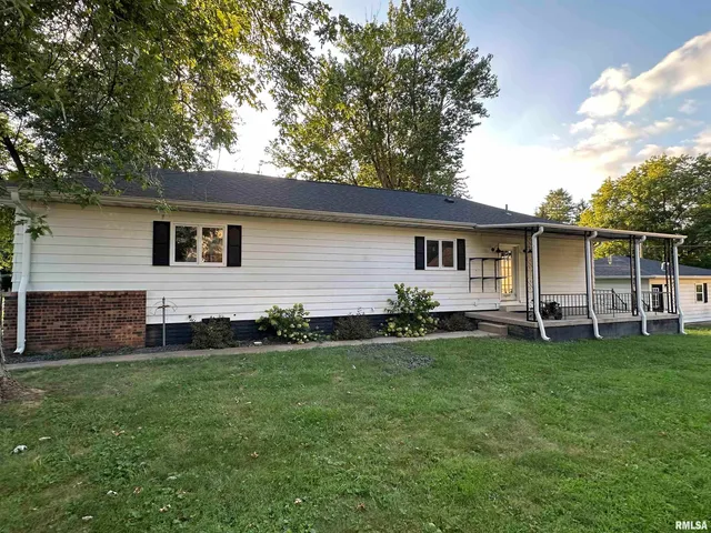 $145,000 | 233 West South Street, Divernon, IL 62530