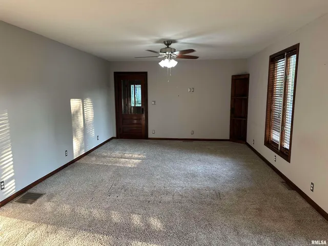 $145,000 | 233 West South Street, Divernon, IL 62530