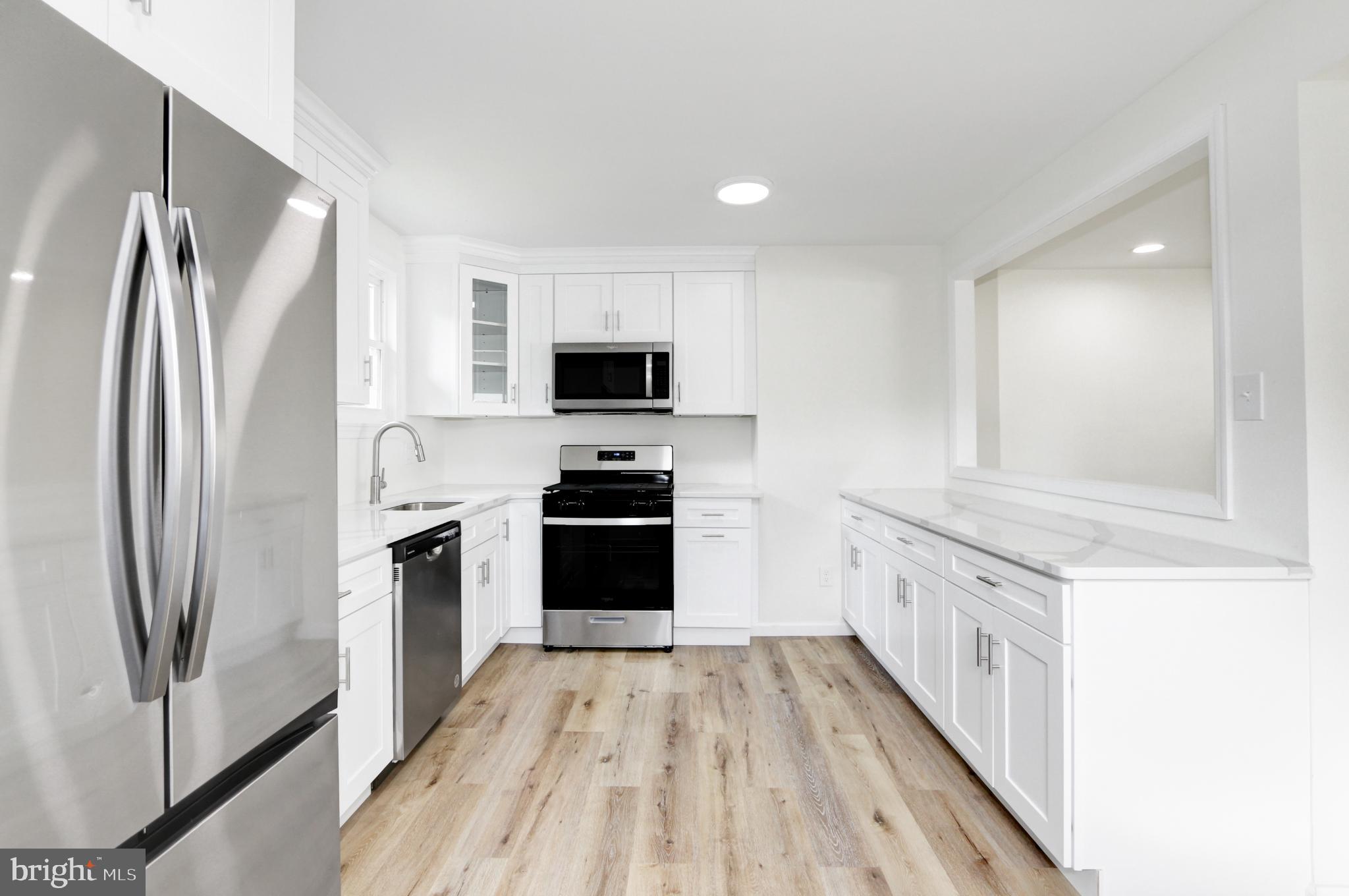 707 New Maple Road Pleasantville, NJ 08232 - Photo 4 of 31 Gallery Image 4