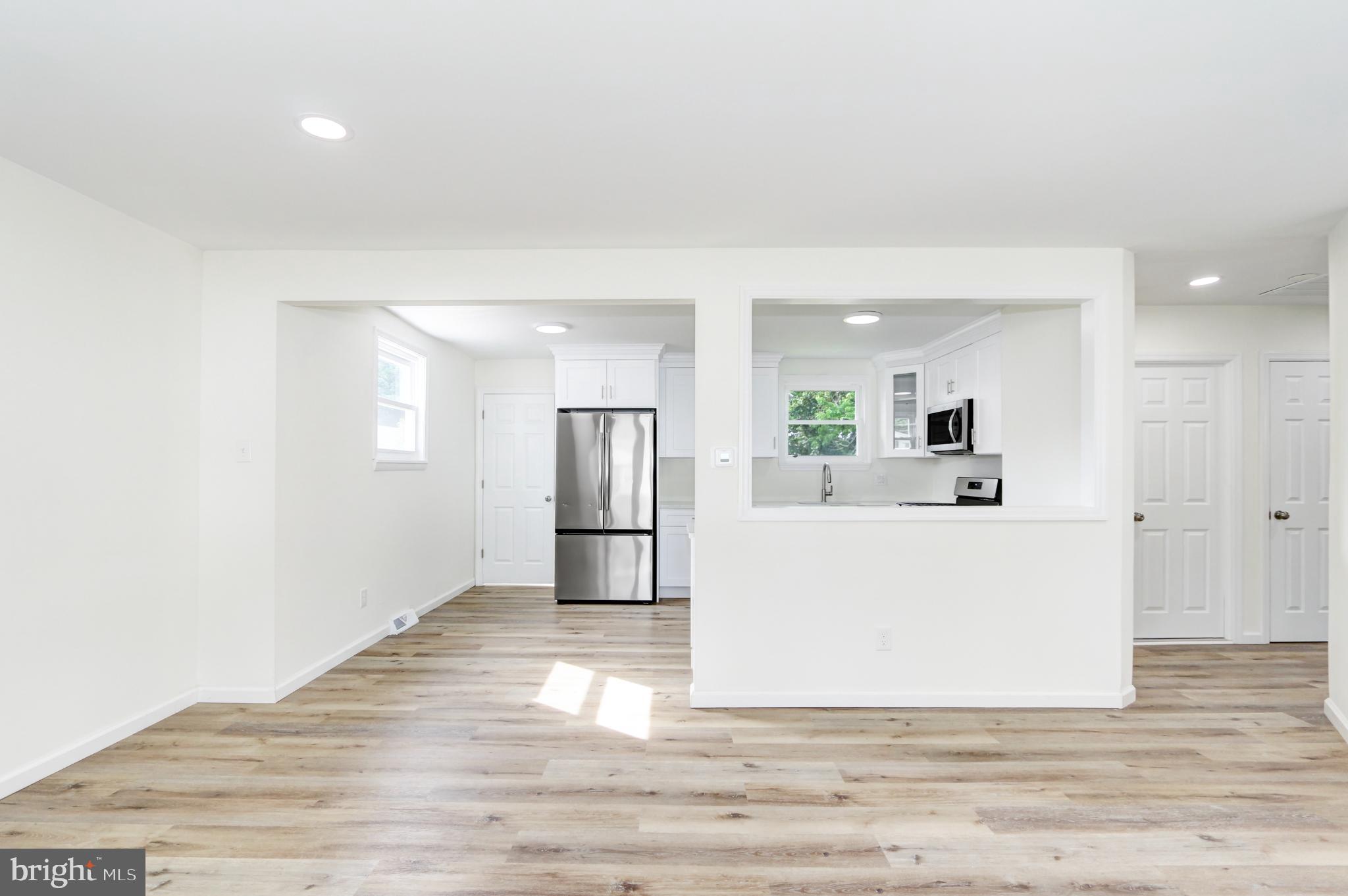 707 New Maple Road Pleasantville, NJ 08232 - Photo 8 of 31 Gallery Image 8