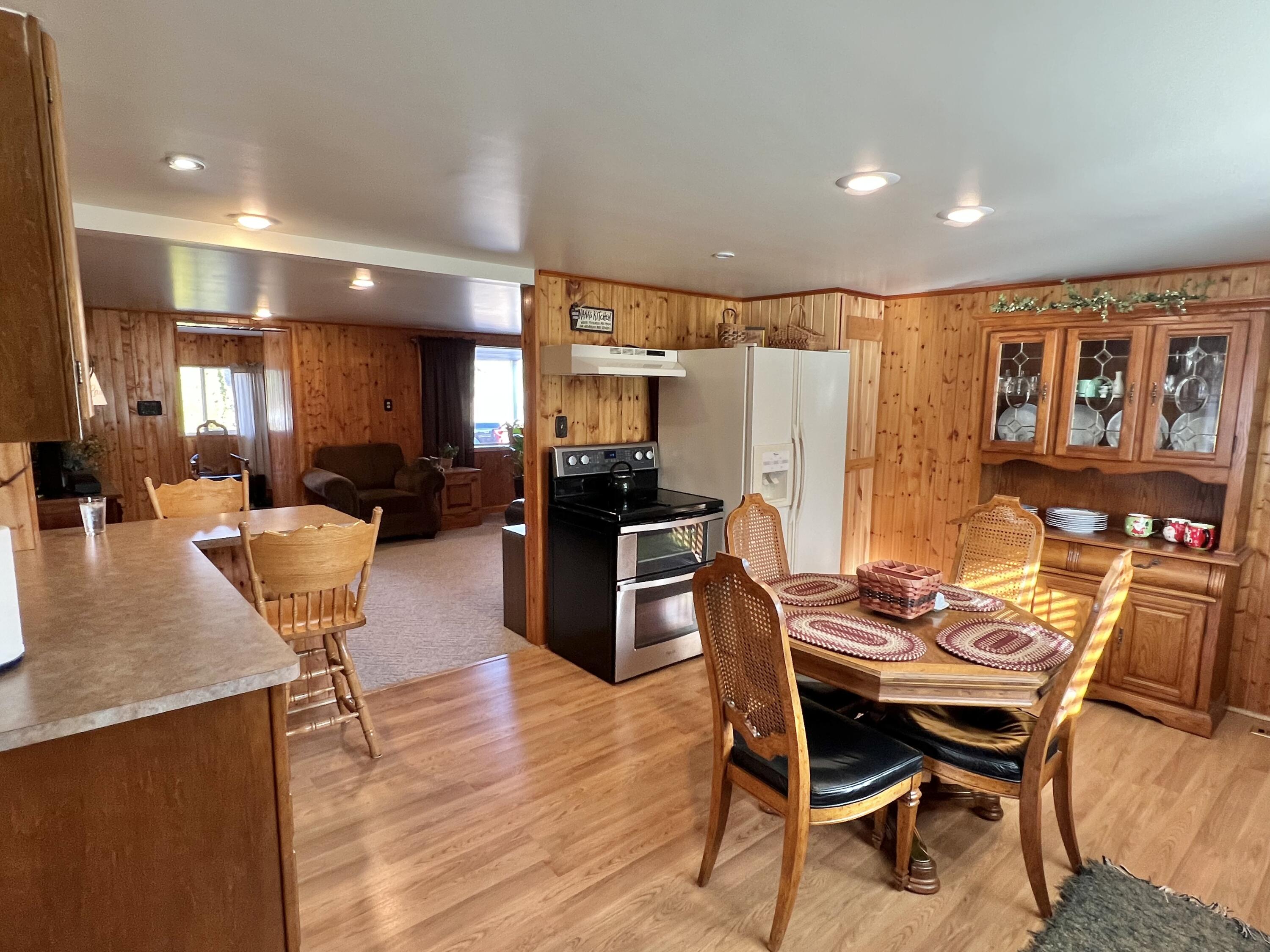 970 North Leaton Road Mount Pleasant, MI 48858 - Photo 17 of 37 Kitchen 2