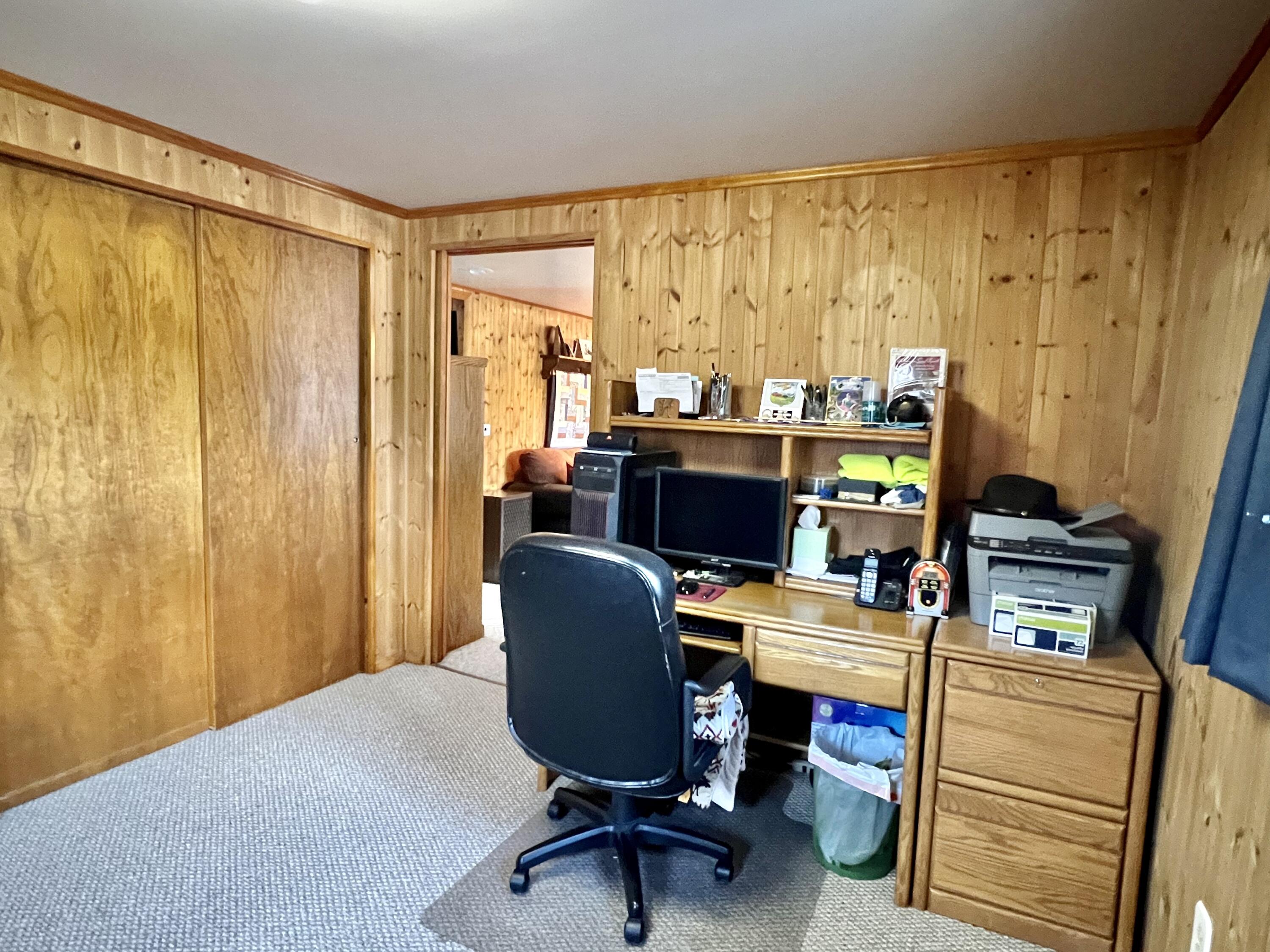 970 North Leaton Road Mount Pleasant, MI 48858 - Photo 31 of 37 Office/bedroom 2