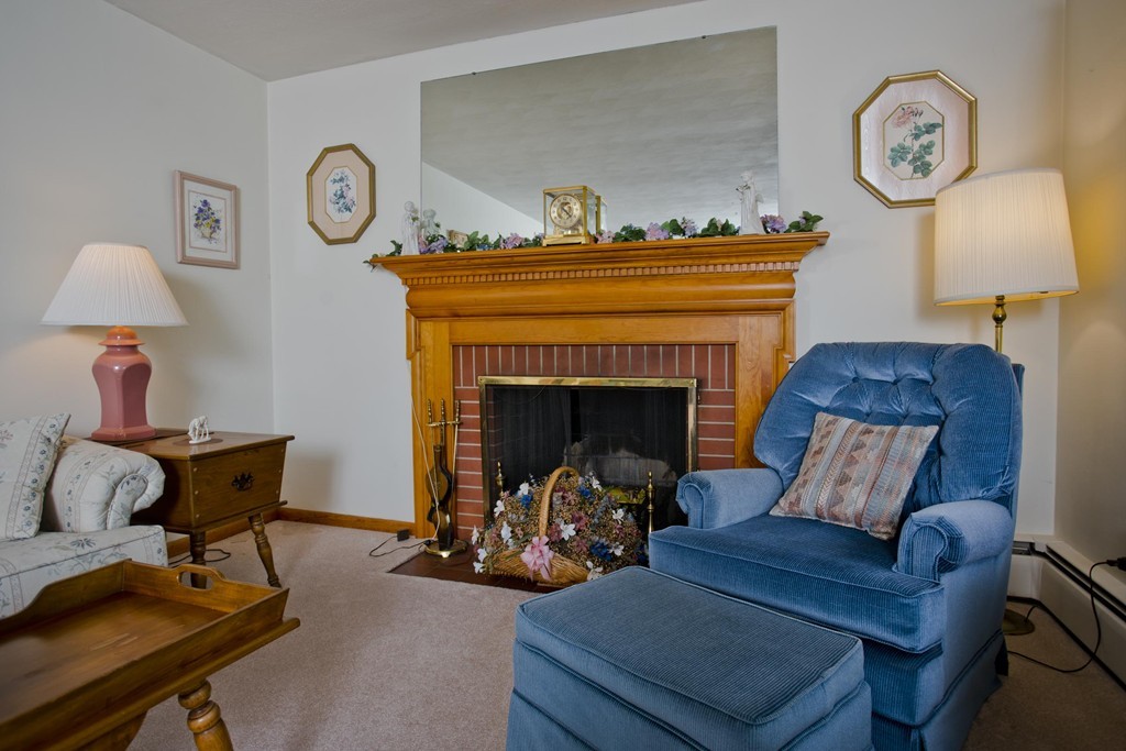 94 Blanche Street Springfield, MA 01119 - Photo 3 of 21 Gallery Image 3