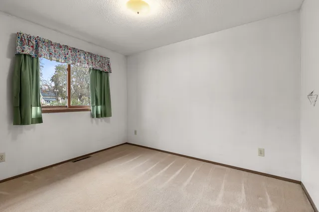 $265,000 | 1005 4th Avenue Northeast, Little Falls, MN 56345