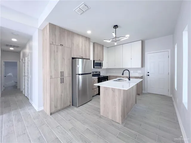 $1,075 | 508 North Alexandrite Avenue, Unit 1, Edinburg, TX 78539