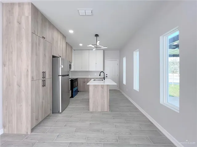 $1,075 | 508 North Alexandrite Avenue, Unit 1, Edinburg, TX 78539