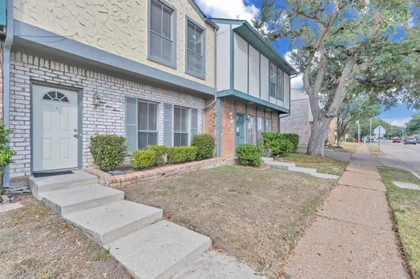 $1,525 | 7700 Creekbend Drive, Unit 143, Houston, TX 77071