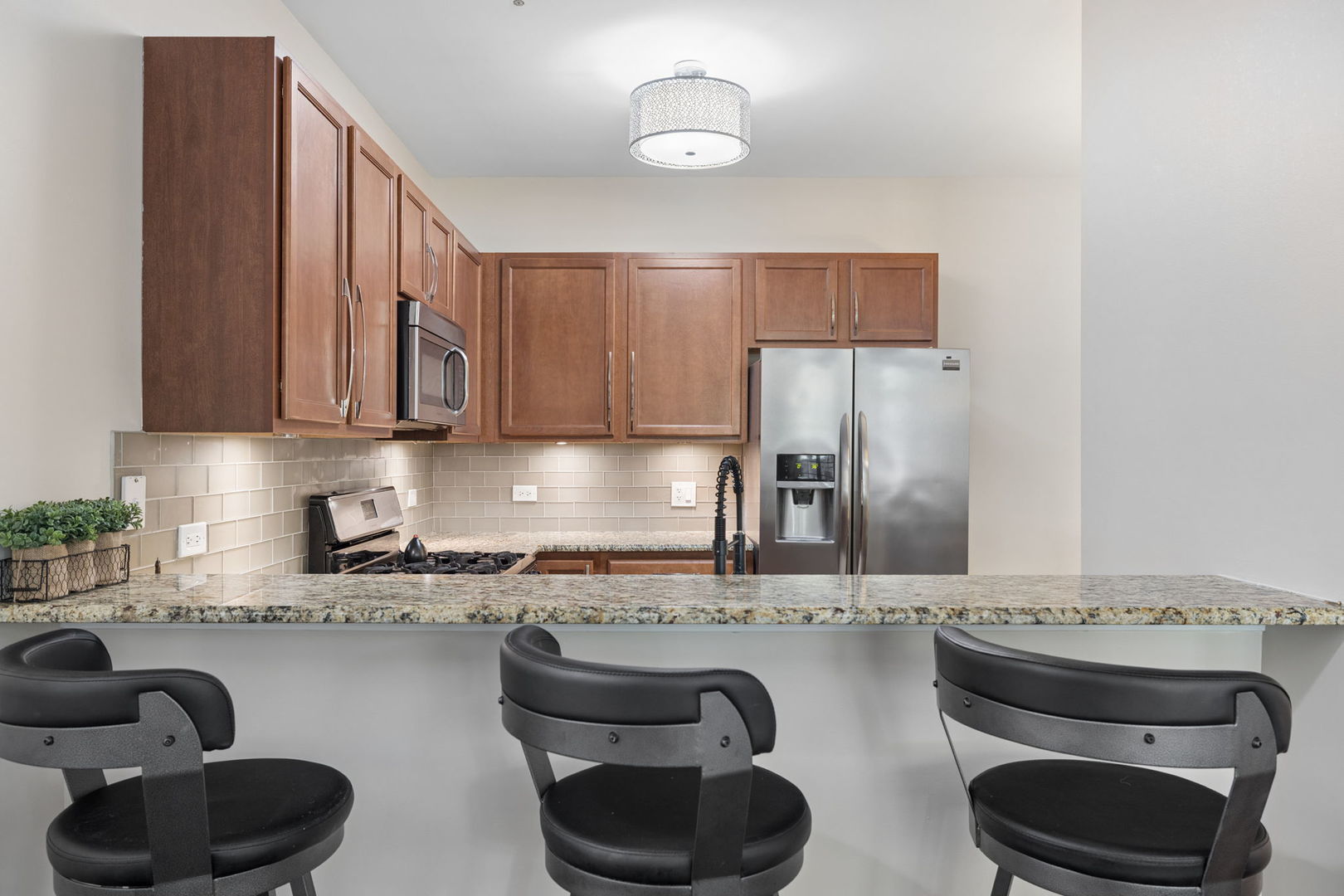 1032 Swift Road, Unit 1B Glen Ellyn, IL 60137 - Photo 7 of 19 Gallery Image 7