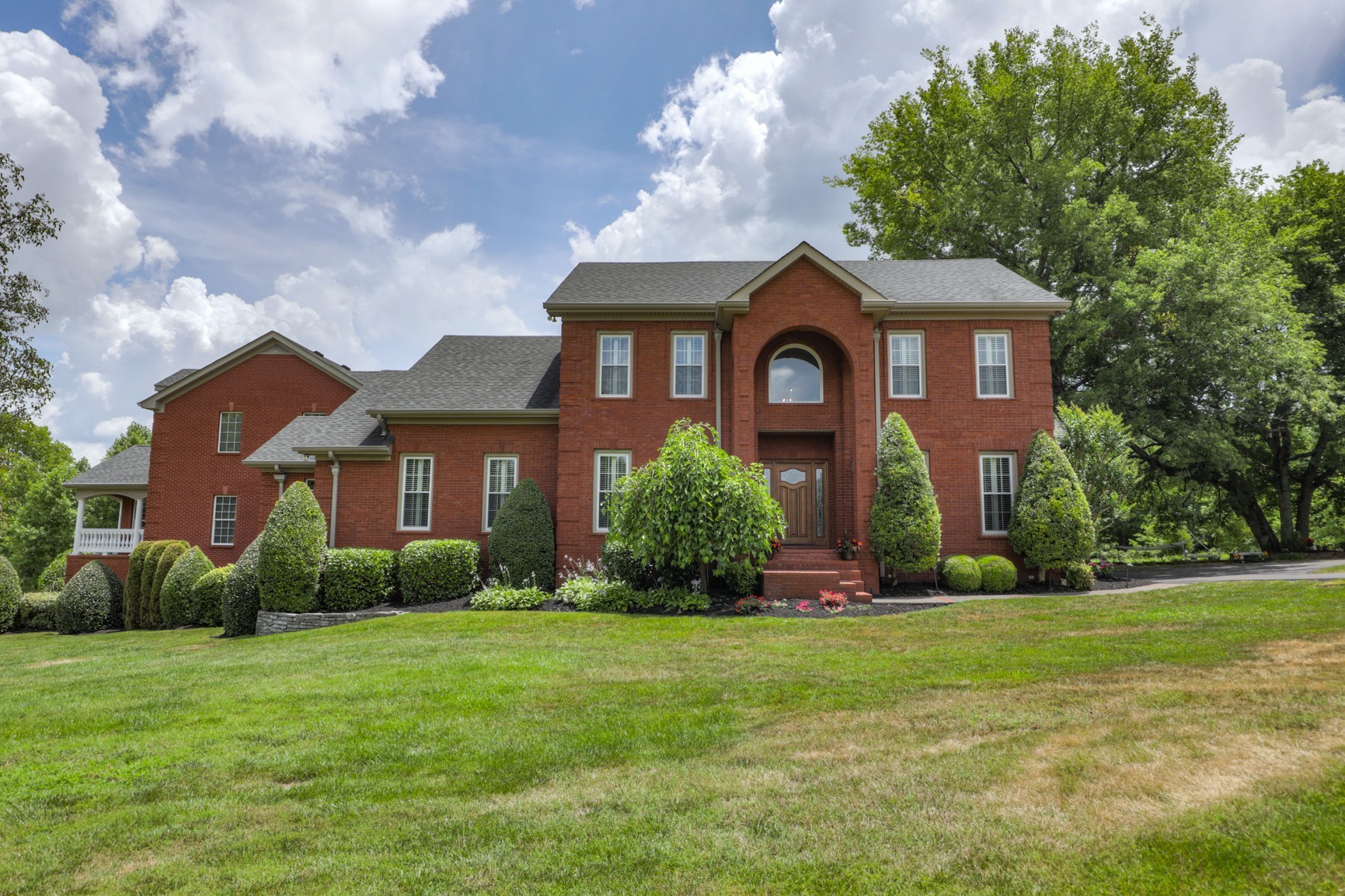 505 Bethlehem Road Lebanon, TN 37087 - Photo 2 of 44 a front view of a house with a yard