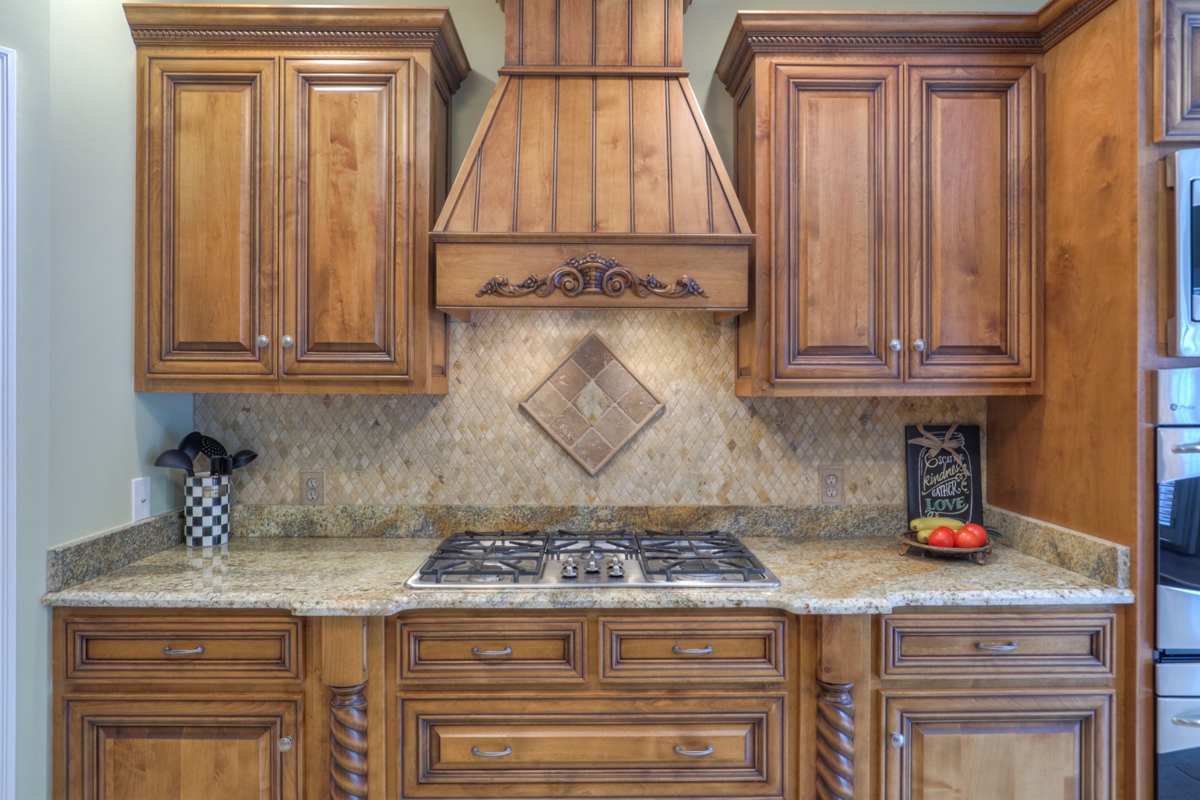 505 Bethlehem Road Lebanon, TN 37087 - Photo 8 of 44 a kitchen with granite countertop a stove and cabinets
