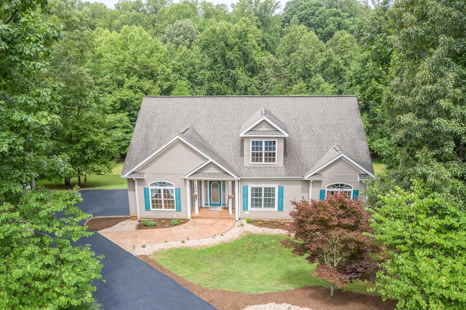 113 Bent Tree Road Moneta, VA 24121 - Photo 4 of 47 046-320650-0716_7996430