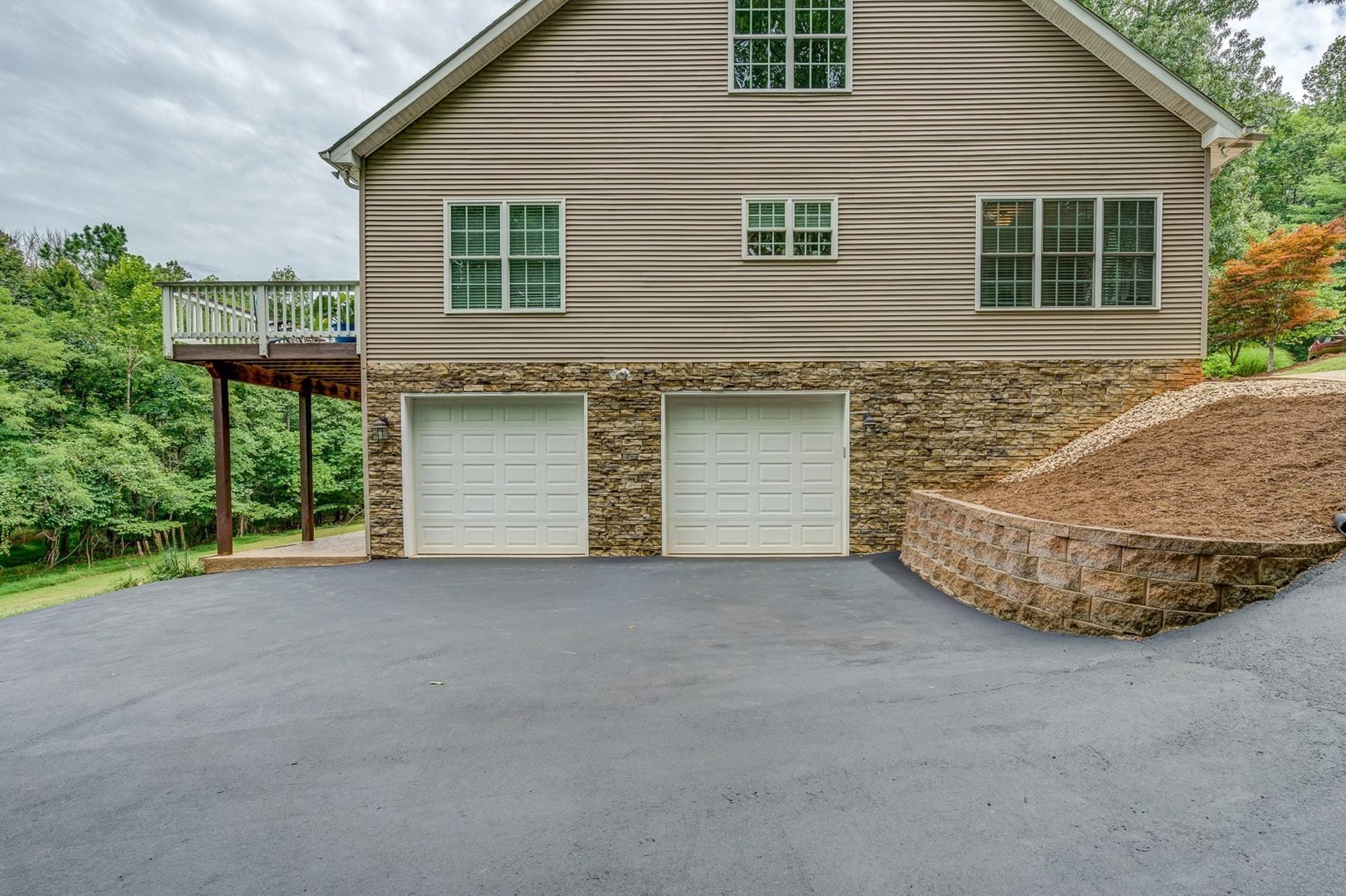 113 Bent Tree Road Moneta, VA 24121 - Photo 35 of 47 034-320650-113 Bent Tree RD 34_7996383