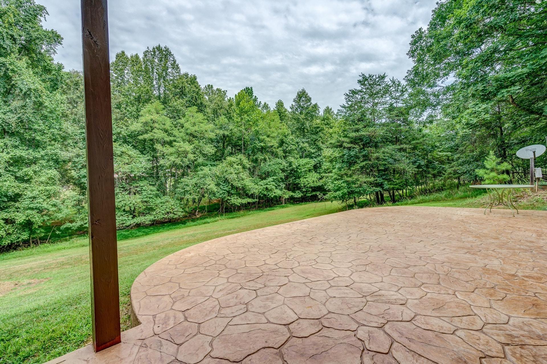 113 Bent Tree Road Moneta, VA 24121 - Photo 38 of 47 037-320650-113 Bent Tree RD 37_7996387