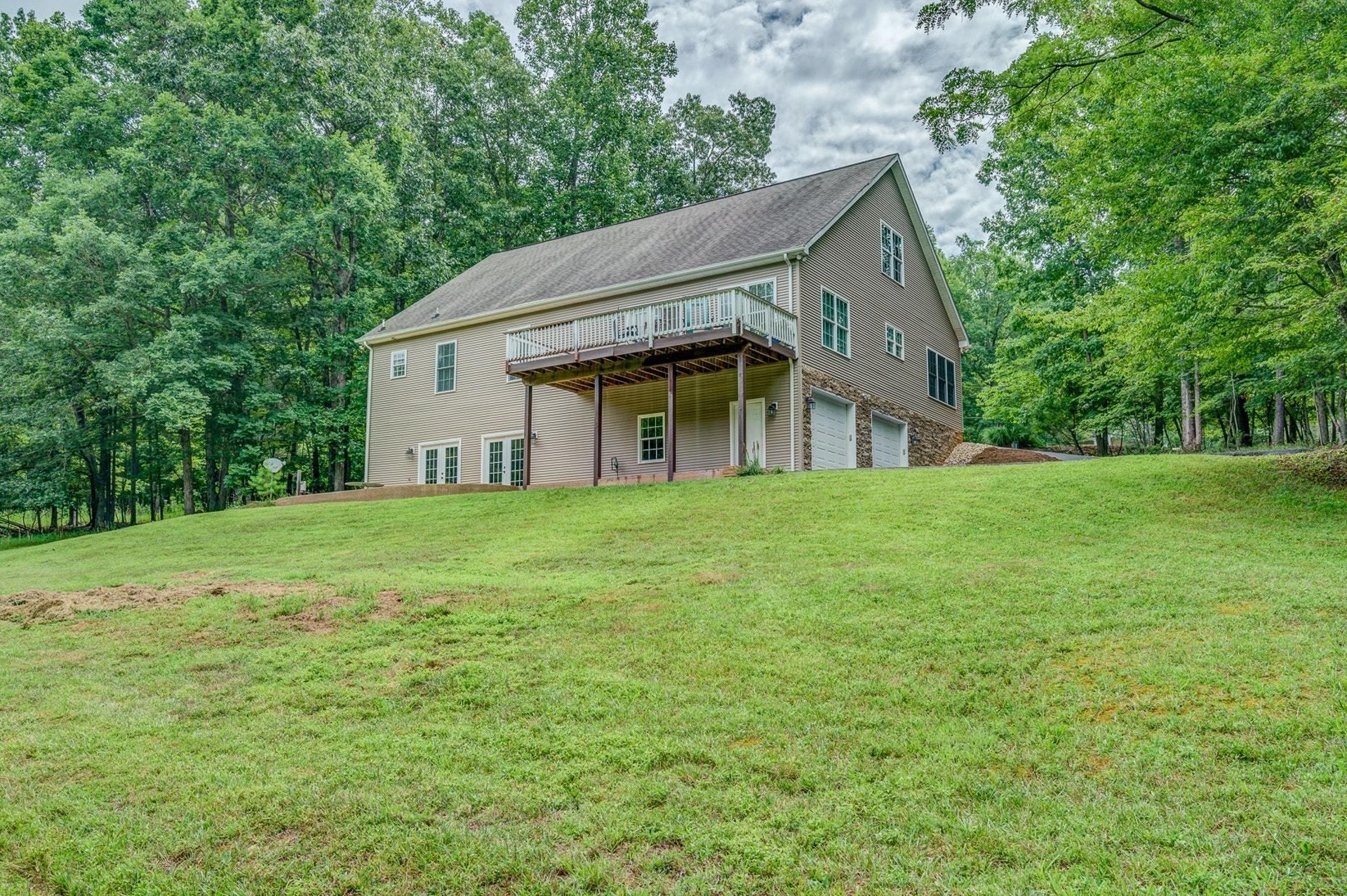 113 Bent Tree Road Moneta, VA 24121 - Photo 39 of 47 038-320650-113 Bent Tree RD 38_7996388