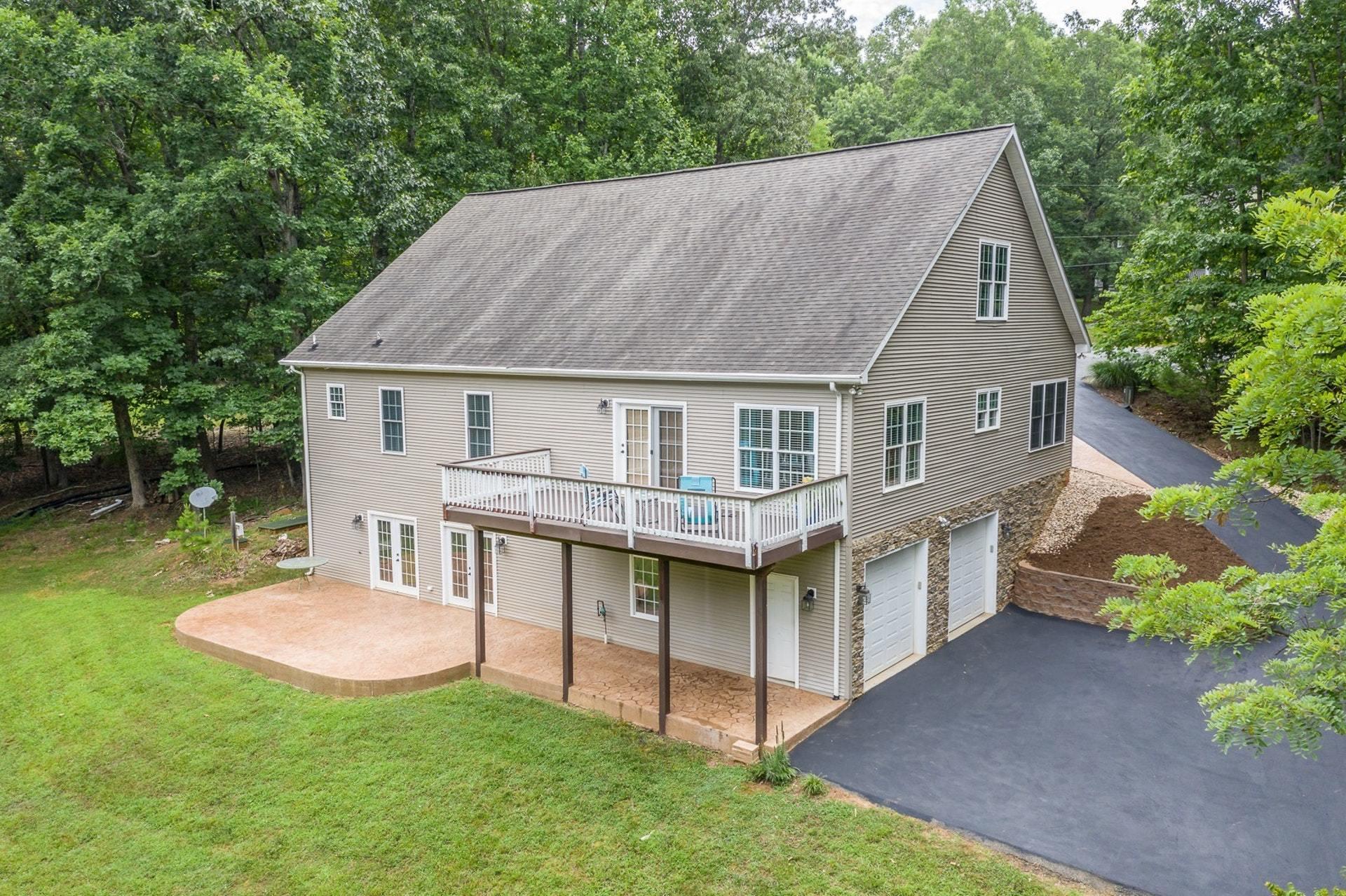 113 Bent Tree Road Moneta, VA 24121 - Photo 5 of 47 042-320650-0716-5_7996426