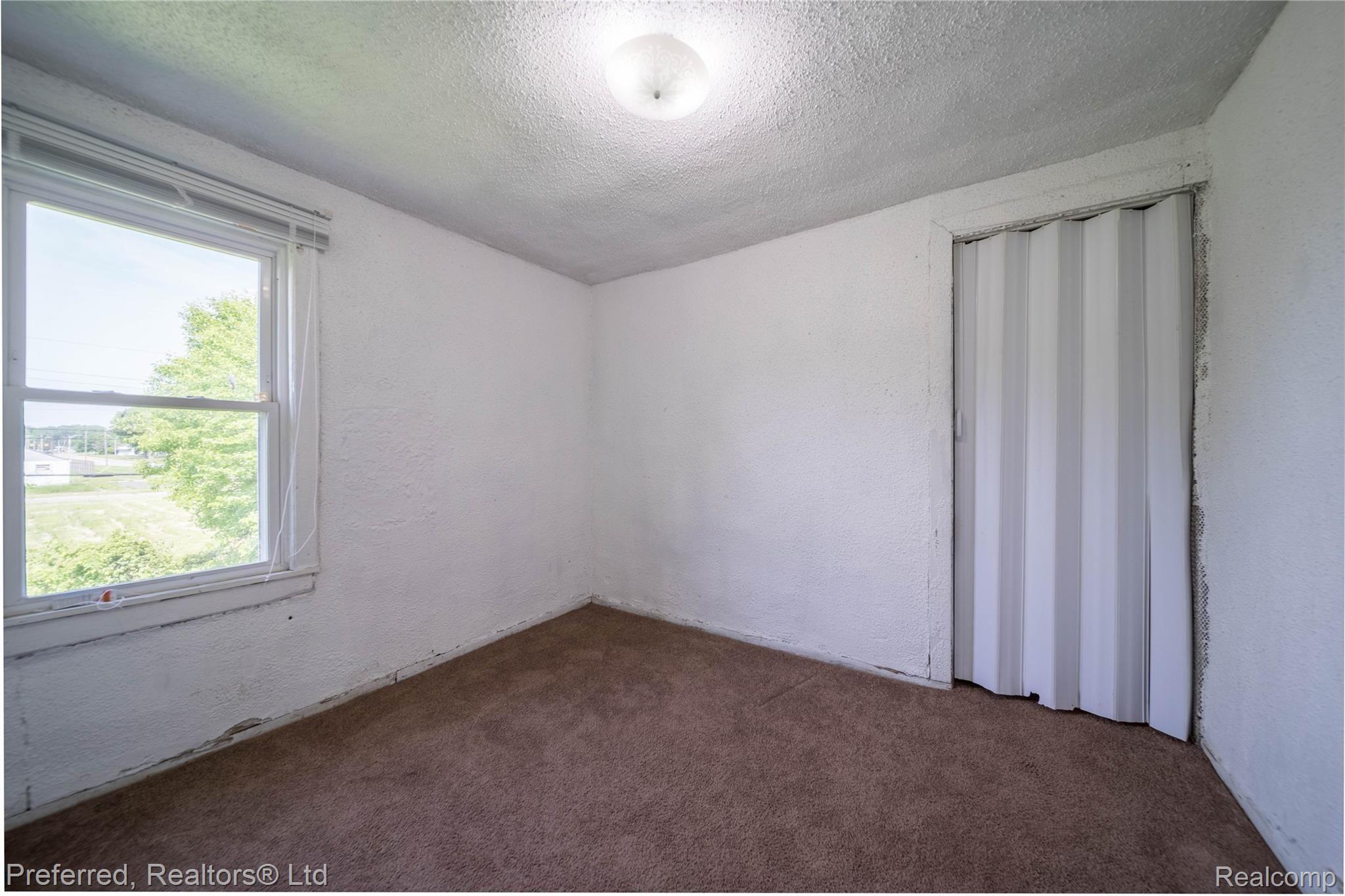 3724 Spring Hill Avenue Inkster, MI 48141 - Photo 19 of 28 Upper bedroom view