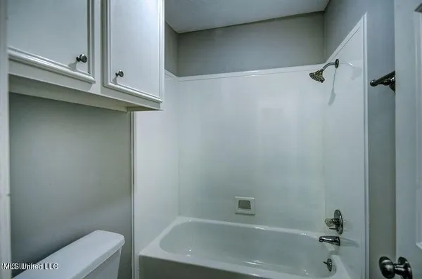 $2,195 | 229 Brendalwood Boulevard, Unit A, Brandon, MS 39047