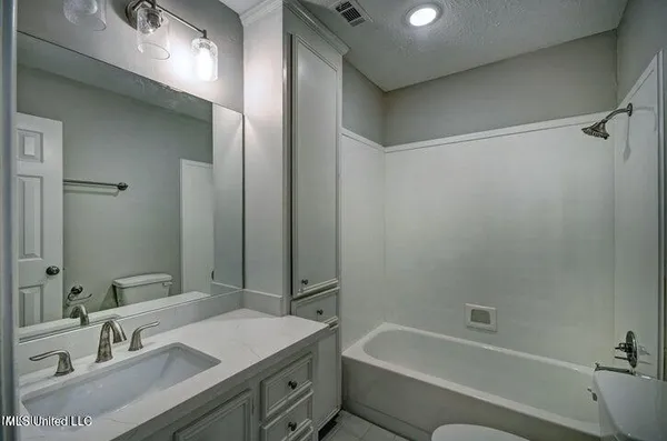 $2,195 | 229 Brendalwood Boulevard, Unit A, Brandon, MS 39047