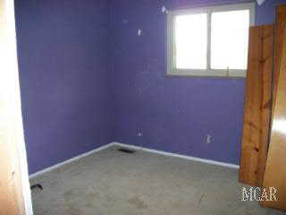 7268 Crabb Road Temperance, MI 48182 - Photo 4 of 6 951999-3.JPG