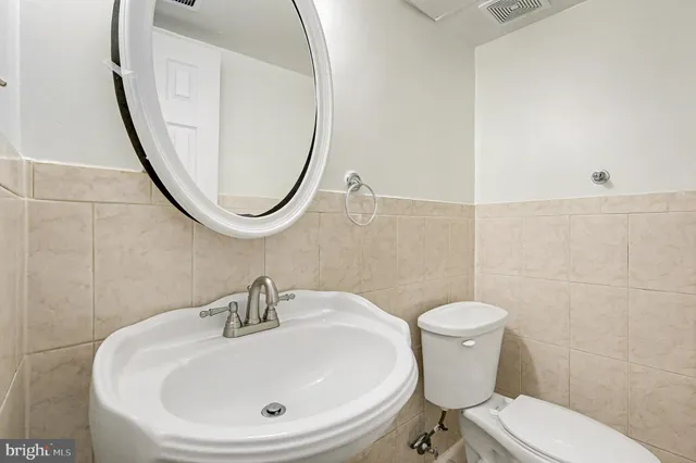 $385,000 | 11757 Veirs Mill Road, Silver Spring, MD 20902