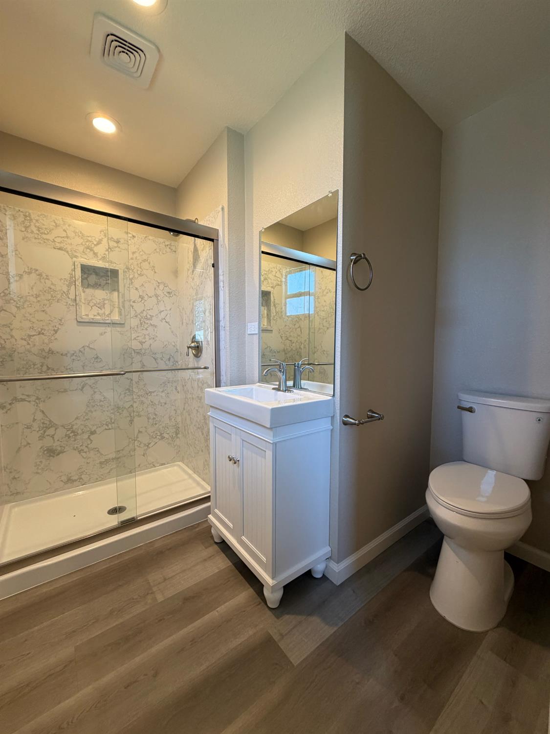 2304 Coston Avenue Modesto, CA 95350 - Photo 8 of 23