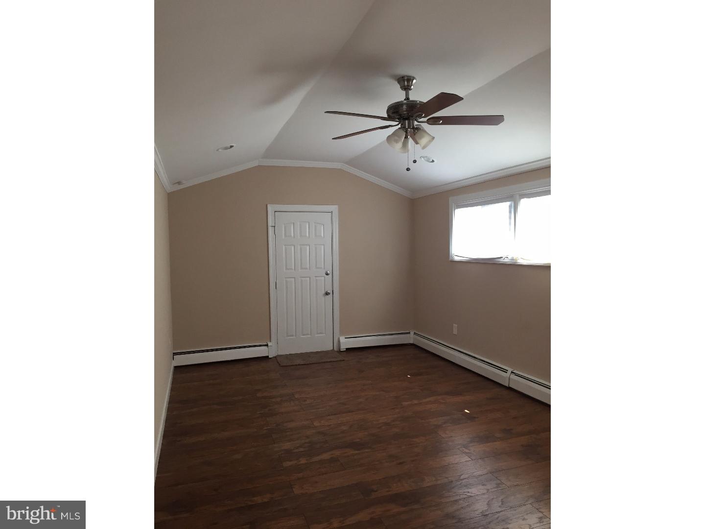 8 Gun Road Levittown, PA 19057 - Photo 11 of 24