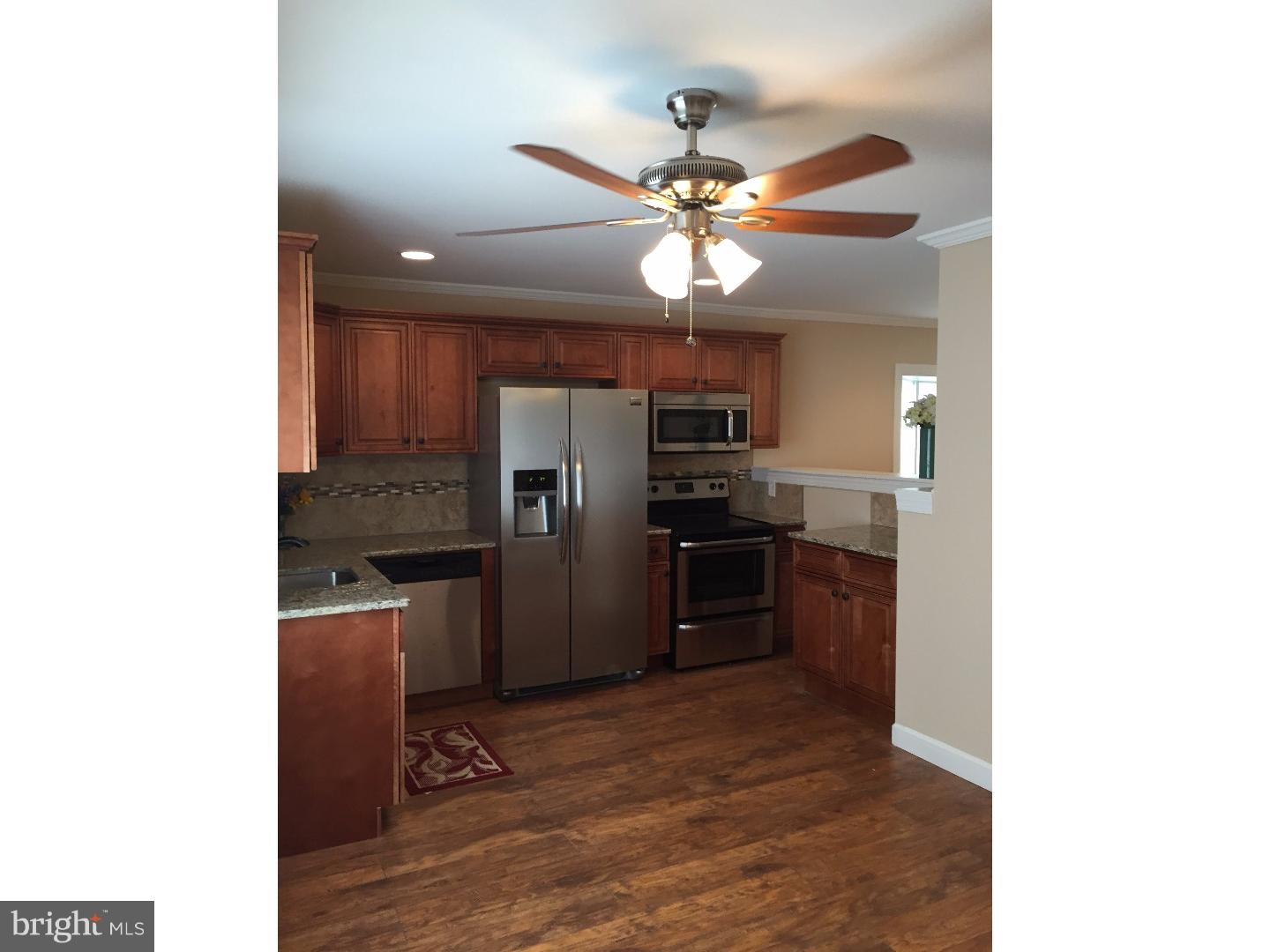 8 Gun Road Levittown, PA 19057 - Photo 4 of 24