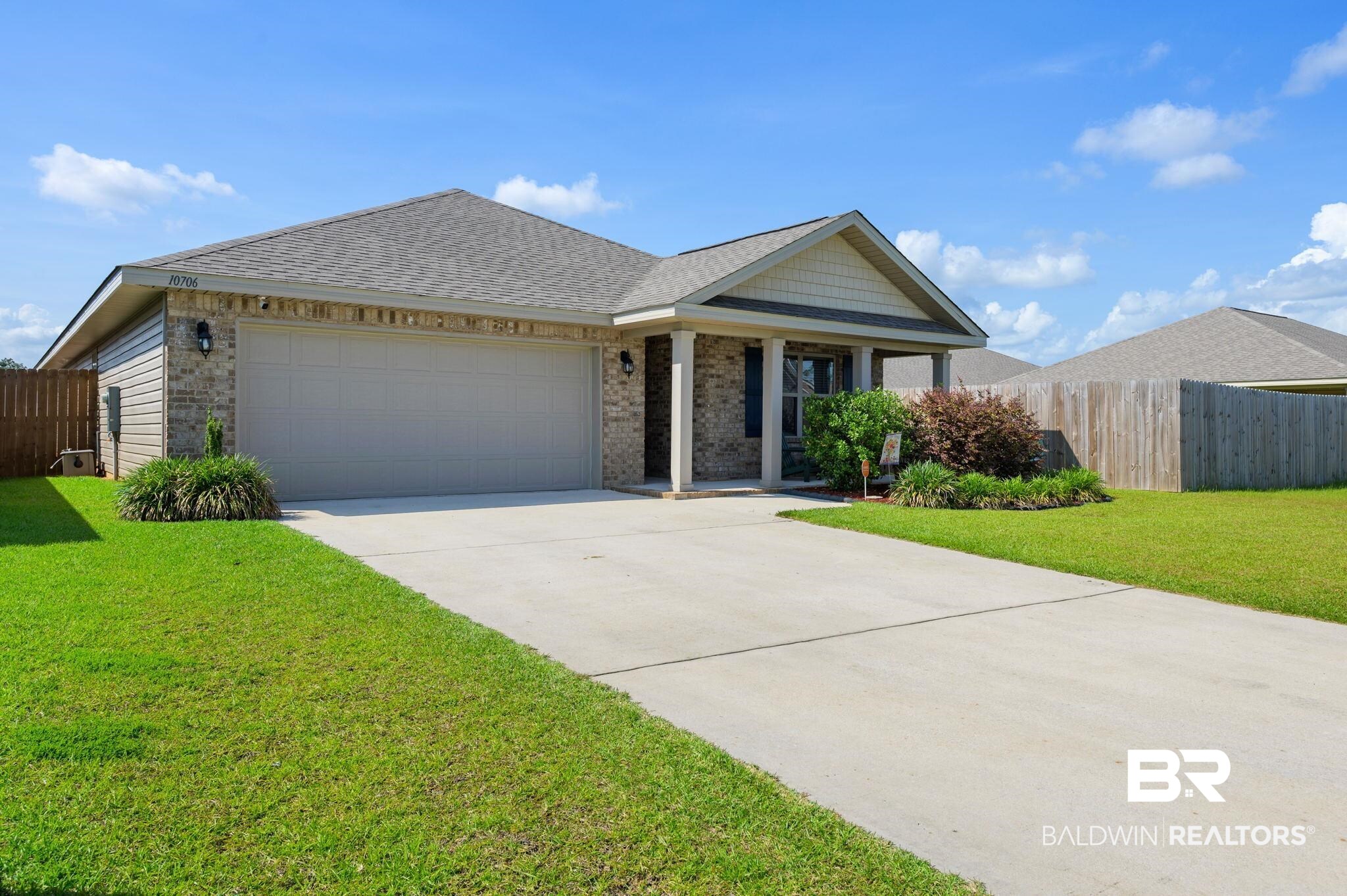 10706 Ridgeview Drive Mobile, AL 36608 - Photo 2 of 33