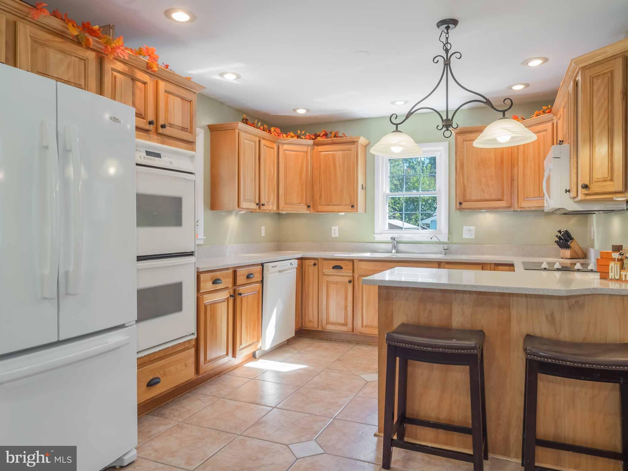 814 Danza Road Severn, MD 21144 - Photo 18 of 30 Note the breakfast bar