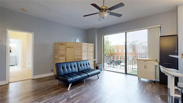 $2,150 | 2109 Bayshore Boulevard, Unit 205, Tampa, FL 33606