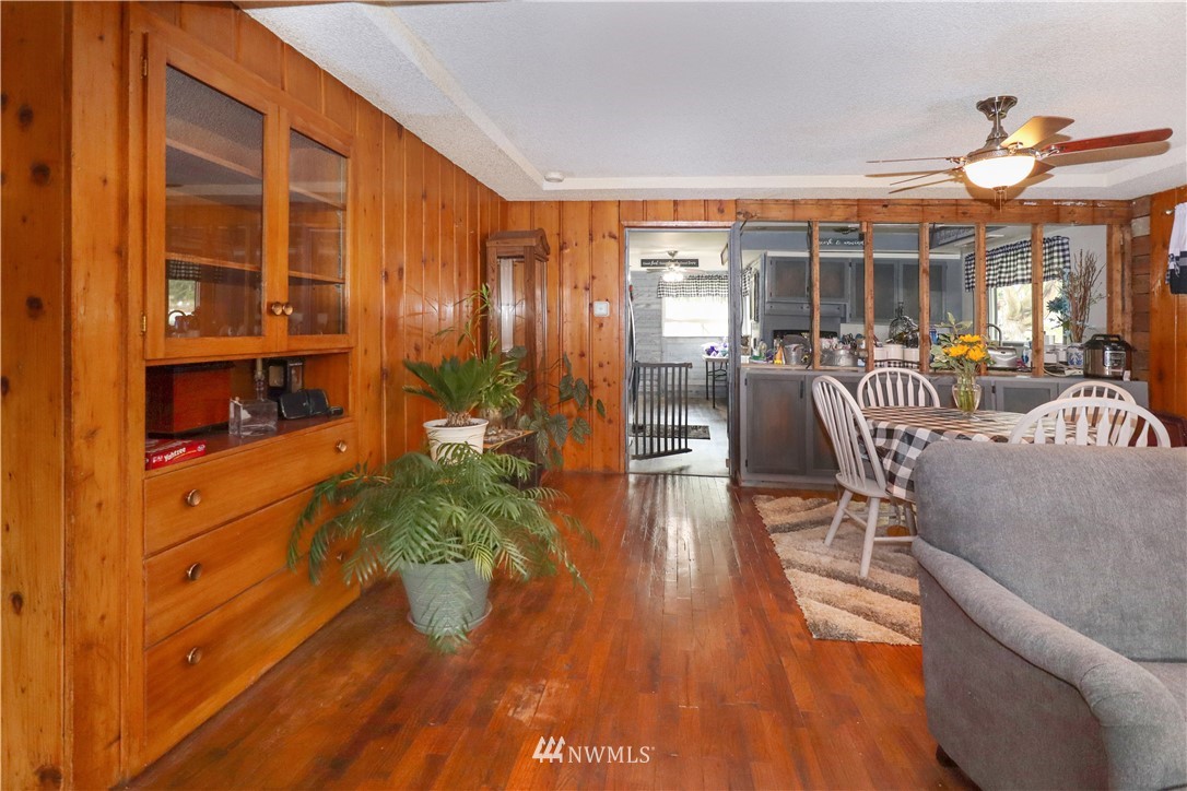 19519 Patterson Road East Orting, WA 98360 - Photo 9 of 29