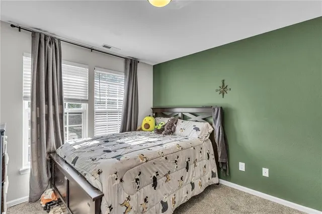 $259,900 | 408 Eisenhower Street, Baldwin City, KS 66006