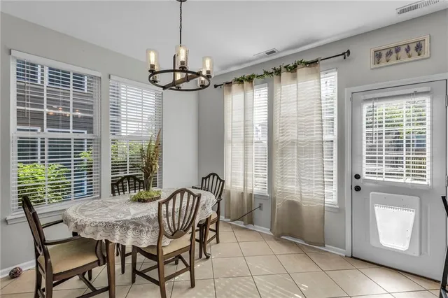 $259,900 | 408 Eisenhower Street, Baldwin City, KS 66006