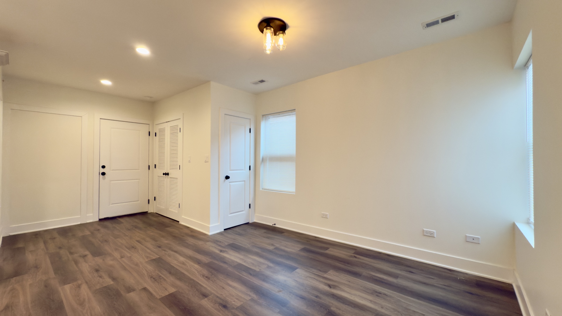 114 Stephen Street, Unit 1 Lemont, IL 60439 - Photo 2 of 16