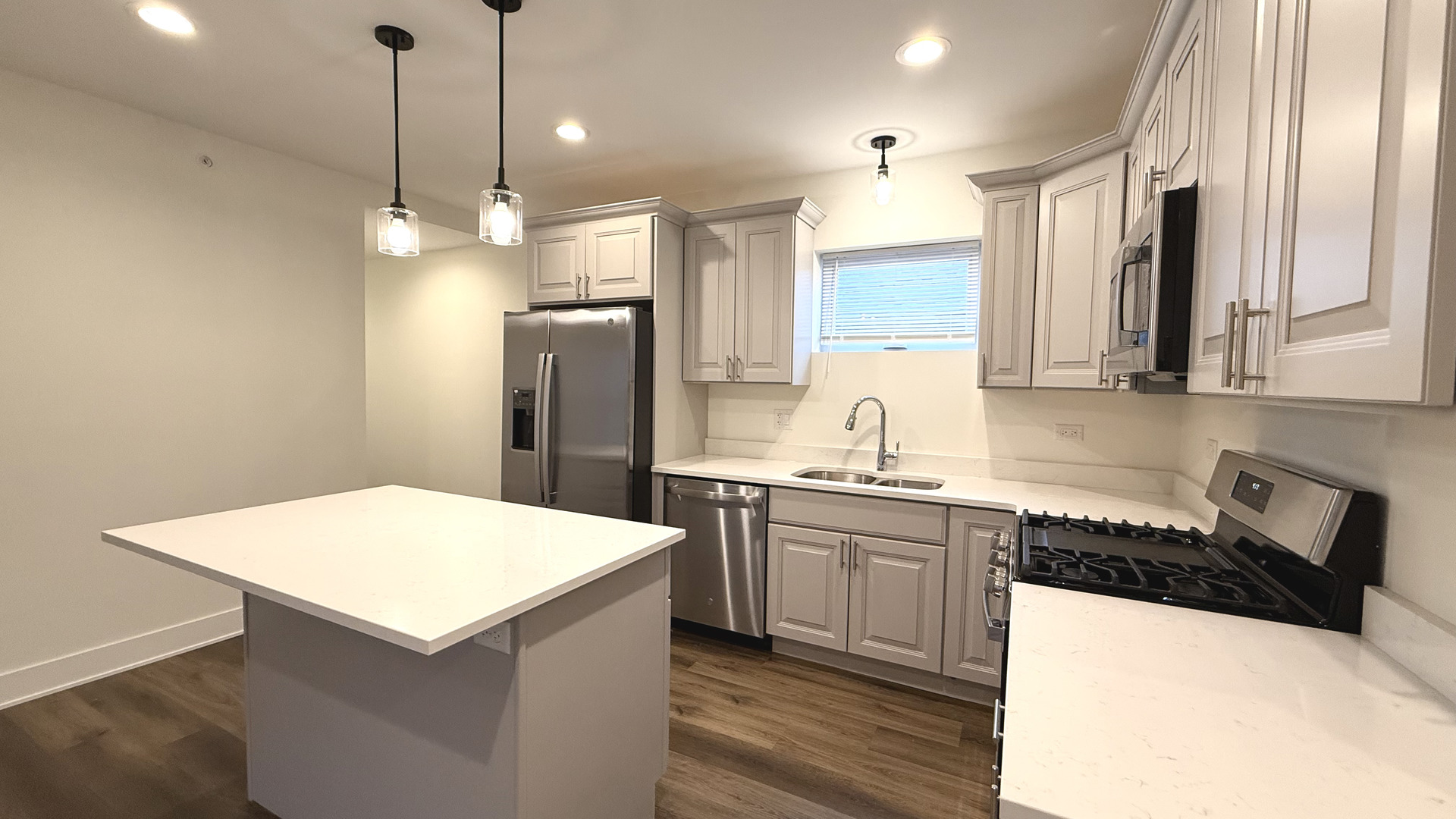 114 Stephen Street, Unit 1 Lemont, IL 60439 - Photo 4 of 16