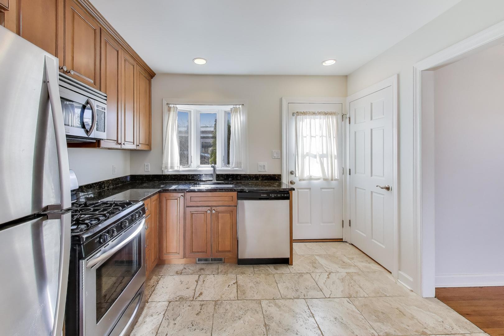 1000 Dell Road Northbrook, IL 60062 - Photo 9 of 28