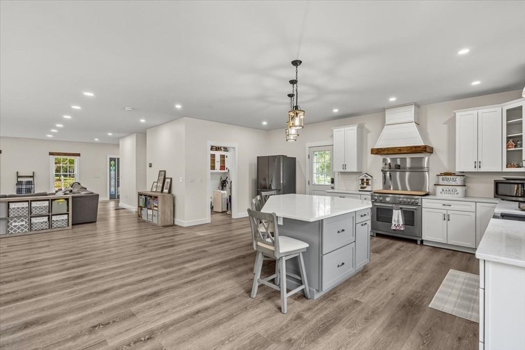 827 High Street Bridgewater, MA 02324 - Photo 11 of 40 Gallery Image 11