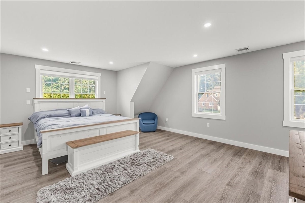 827 High Street Bridgewater, MA 02324 - Photo 14 of 40 Gallery Image 14