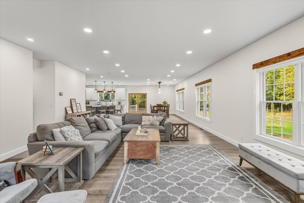 827 High Street Bridgewater, MA 02324 - Photo 6 of 40 Gallery Image 6