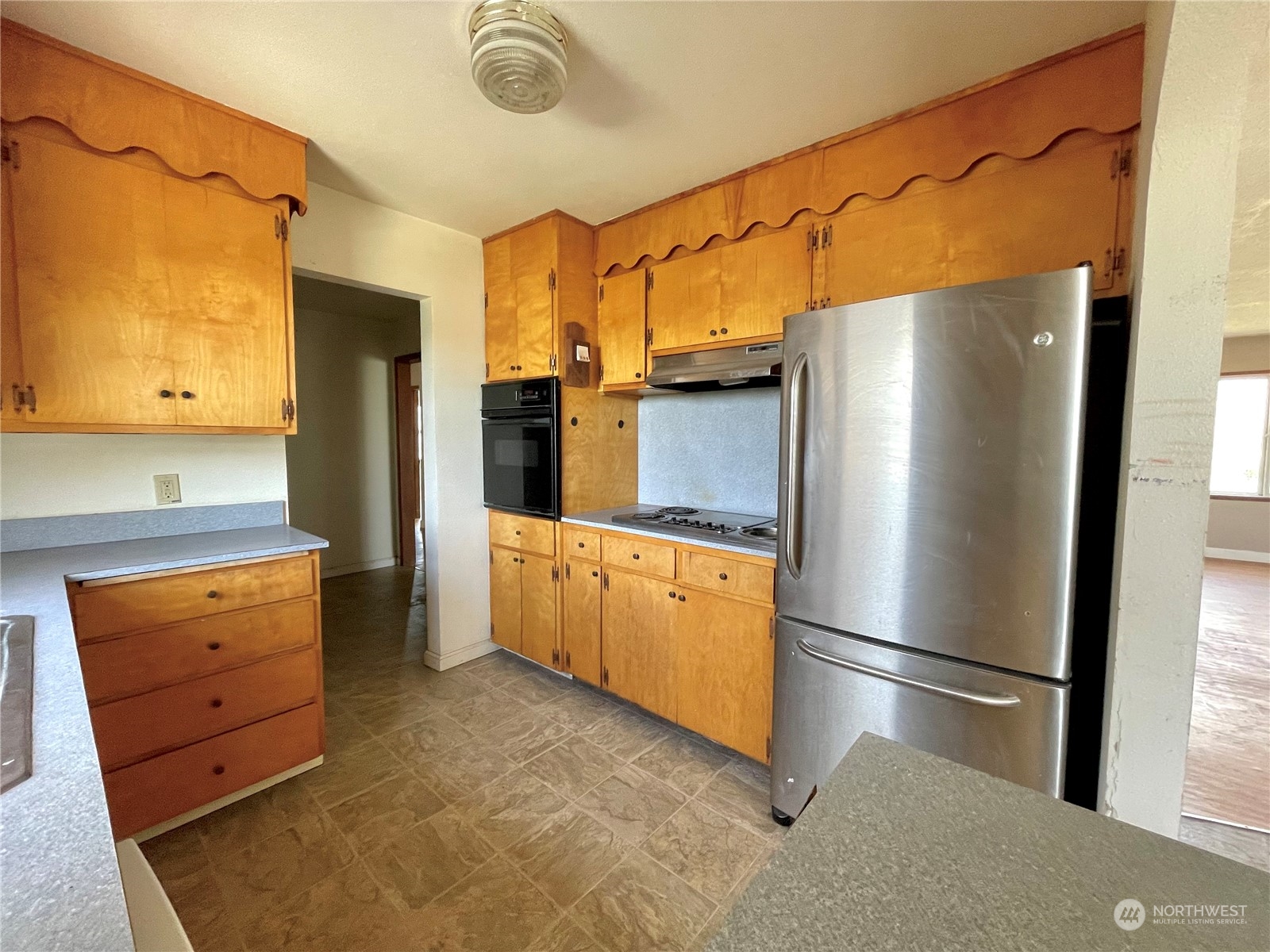 9855 Stone Road Northeast Moses Lake, WA 98837 - Photo 11 of 24 Gallery Image 11