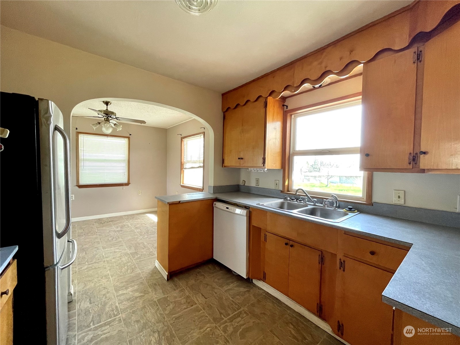 9855 Stone Road Northeast Moses Lake, WA 98837 - Photo 12 of 24 Gallery Image 12